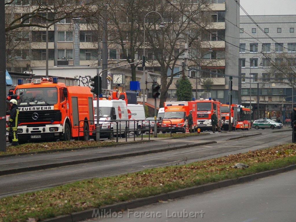 Gasaustritt Koeln Mitte Hahnenstr    P051.JPG